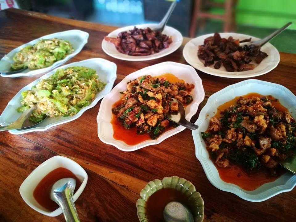 ครัวคุณน้อย อาหารป่าเจ้าเด็ด