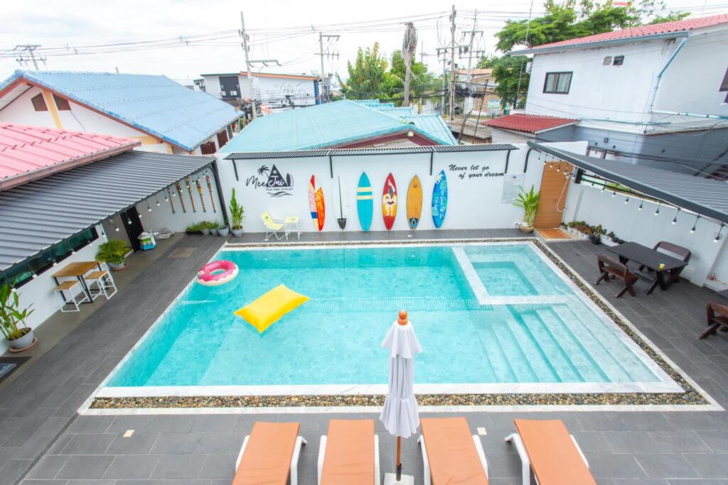 Meejai Pool View