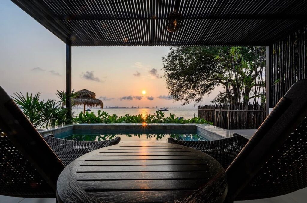 Rocco Villa ที่พักเกาะล้านรวมกิจกรรมหลากหลาย