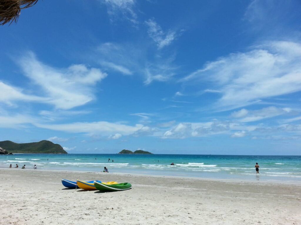 หาดน้ำใส ชลบุรี