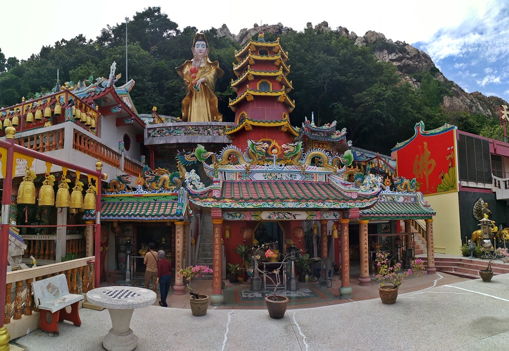 เจ้าแม่เขาสามมุก ชลบุรี 